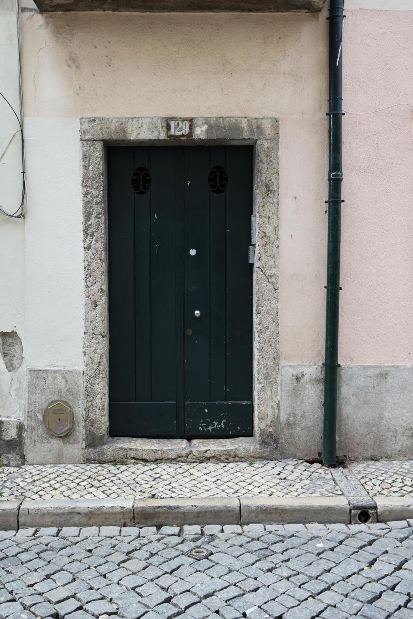 Cozy 3 Bedroom Apt In Lively Bairro Alto 리스본 외부 사진